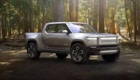 电动Rivian R1T皮卡将能够像坦克一样旋转180度