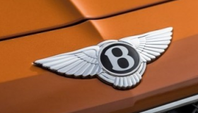 Bentley Crewe设无人机视频展示了Bentayga Speed的制造方法