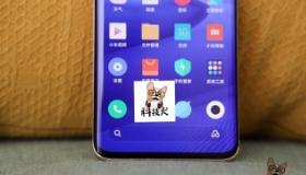 Galaxy Z Flip的铰链纤维不足以防止灰尘进入