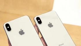 iPhoneXS的垂直对齐逻辑板返回到手机顶部电池上方的原始水平位置