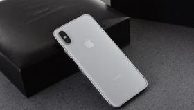 iPhoneX的占地面积也差不多与4.7英寸iPhone8相比